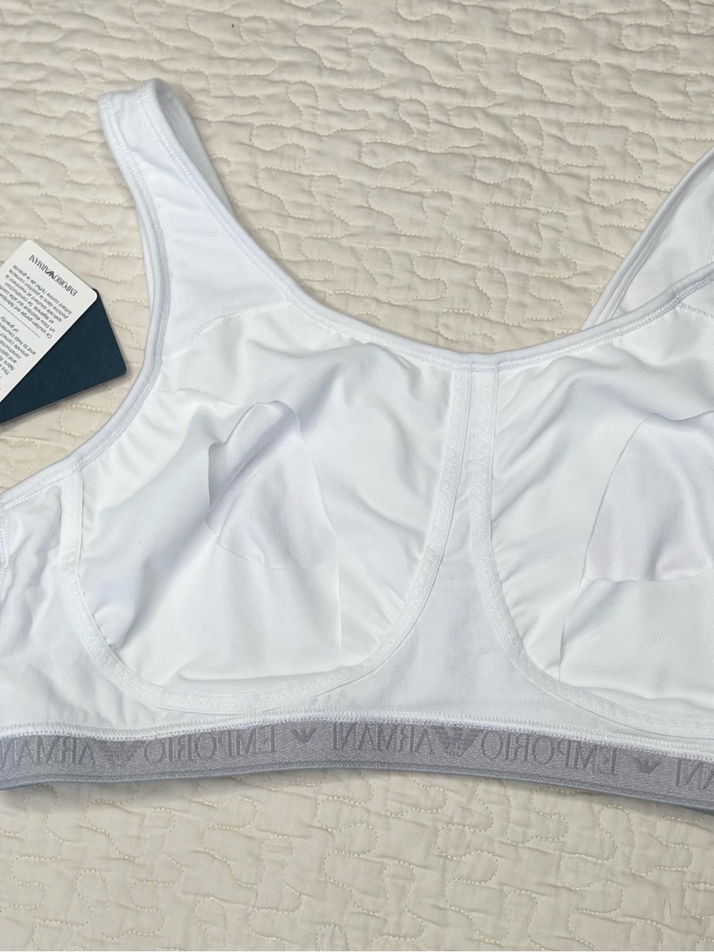 New with tags Emporio Armani Iconic Zero Gravity Bralette in White, size XL. - Picture 5 of 10